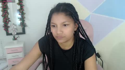 Elly online show from January 3, 12:00 am