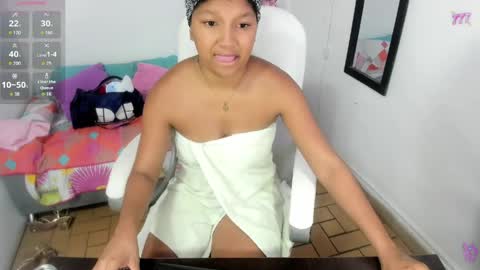 Elly online show from April 21, 9:17 pm