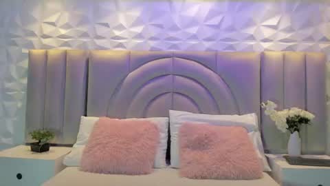 Ellye online show from June 21, 11:24 am