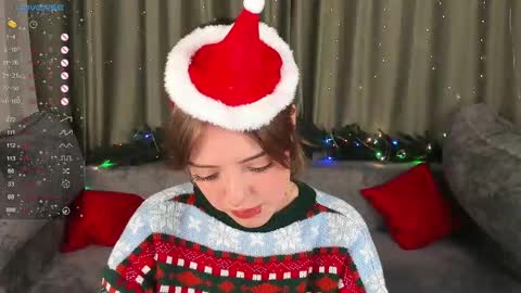 Elly online show from December 9, 1:45 pm