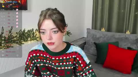 Elly online show from December 11, 1:39 pm