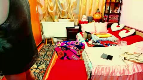 ellyhot53 online show from April 20, 3:04 pm