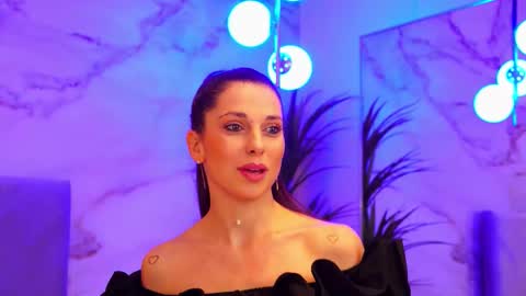 Elly online show from January 6, 8:34 pm