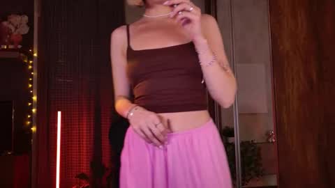 ELLY online show from October 20, 12:27 pm