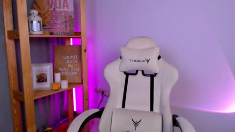 Elly online show from November 20, 2:45 am