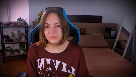 elma_lily online show from November 15, 7:27 am