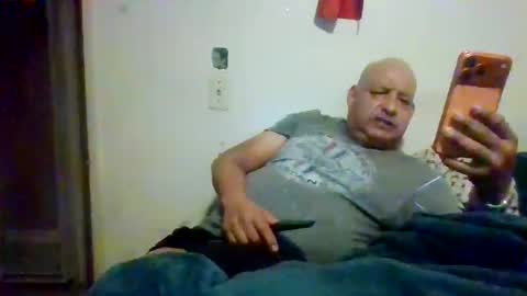 elmario24 online show from October 15, 8:25 am