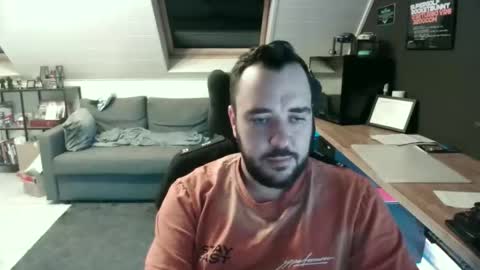 Snapshot of elmo__91 chatting on October 26, 8:15 pm Elmo online show from October 26, 8:15 pm