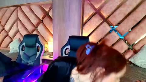 Elodie  online show from April 23, 12:26 pm