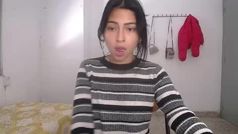 elody online show from June 3, 8:39 am