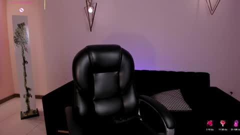 Snapshot of eloisaolivero chatting on November 25, 7:47 pm ELOISA OLIVERO online show from November 25, 7:47 pm