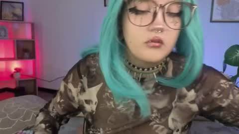 Snapshot of eloisee_ chatting on November 26, 4:46 am Eloise . online show from November 26, 4:46 am