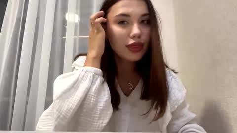 Alice online show from October 16, 6:09 pm