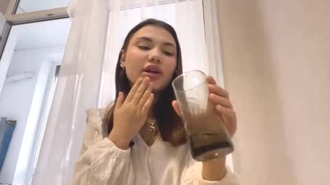 Alice online show from October 21, 11:44 am