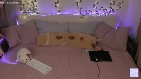 Snapshot of elovinora chatting on March 25, 8:26 pm Ela give me a thumbs up if you like it and this is important for the development of the account online show from March 25, 8:26 pm