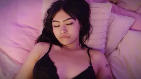 Elowen online show from October 24, 9:22 pm