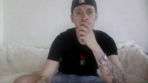 Snapshot of elpatriko9229 chatting on March 15, 6:30 am ElPatriko9229 online show from March 15, 6:30 am