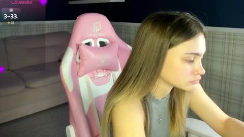 elsa_carterr online show from October 17, 8:39 am