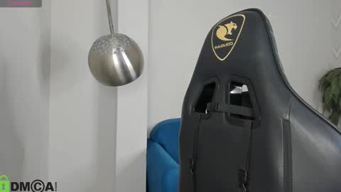 elsa_carterr online show from December 1, 9:03 am