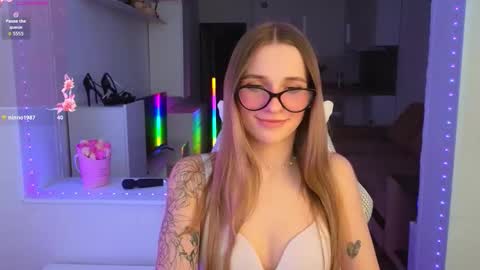 Elsa online show from March 6, 6:10 am