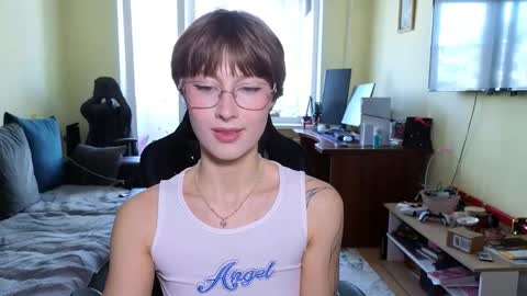 elsaangel online show from March 21, 8:19 am