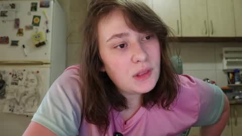 Snapshot of elsasquirt chatting on June 25, 3:06 am Elsa online show from June 25, 3:06 am