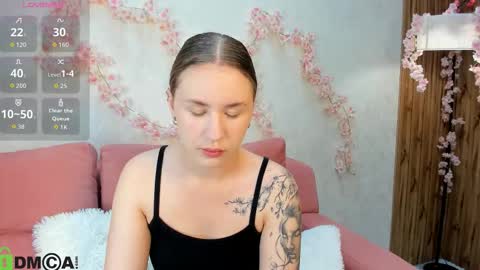 Snapshot of elsie_cutties chatting on October 1, 1:11 am Elsie online show from October 1, 1:11 am