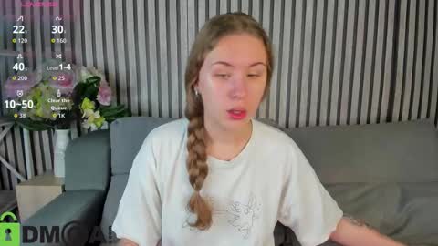 Snapshot of elsie_cutties chatting on October 4, 1:03 am Elsie online show from October 4, 1:03 am