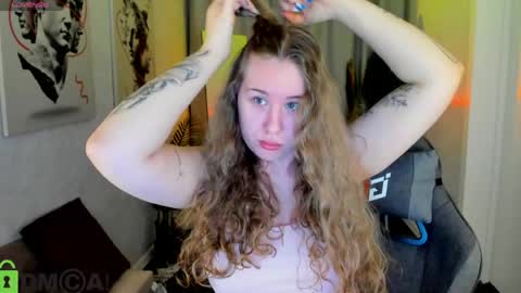 Elsie online show from April 23, 1:07 am