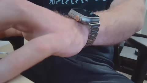 Snapshot of eltanke2206 chatting on January 9, 7:08 pm alexgarg online show from January 9, 7:08 pm