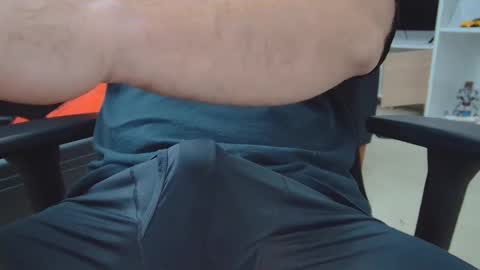 Snapshot of eltanke2206 chatting on October 21, 5:57 pm alexgarg online show from October 21, 5:57 pm