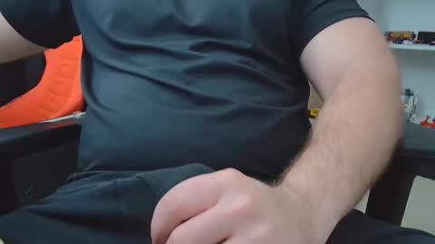 Snapshot of eltanke2206 chatting on January 15, 8:34 pm alexgarg online show from January 15, 8:34 pm