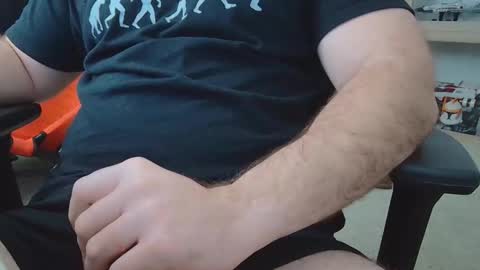 Snapshot of eltanke2206 chatting on February 11, 3:39 pm alexgarg online show from February 11, 3:39 pm