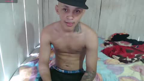 Snapshot of elvergon_brayan chatting on July 4, 7:31 pm elvergon_brayan online show from July 4, 7:31 pm