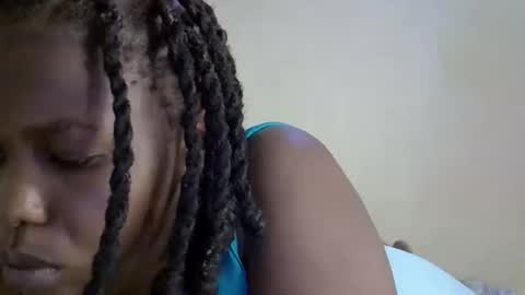 flo online show from October 31, 8:15 am