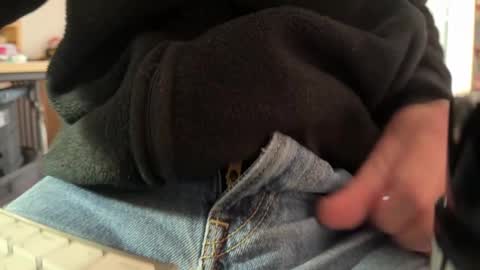 Snapshot of elvis_is_king chatting on December 21, 9:04 pm Elvis online show from December 21, 9:04 pm