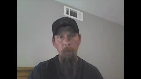 elwooood7 online show from March 10, 7:40 pm