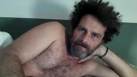 elyjahoye online show from December 2, 10:38 pm