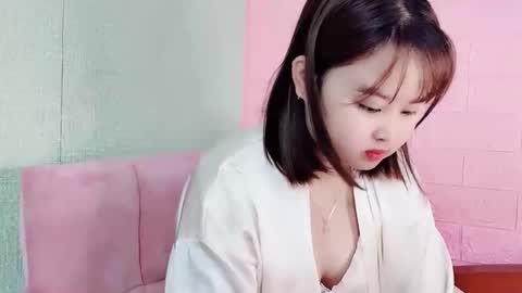 elysia679 online show from April 22, 7:59 pm