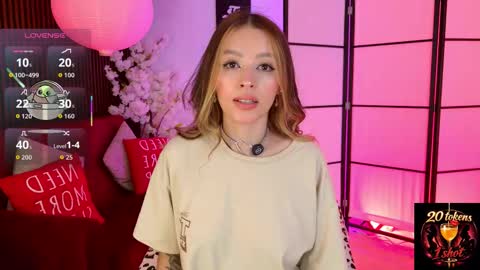 Elysia online show from March 15, 6:47 pm