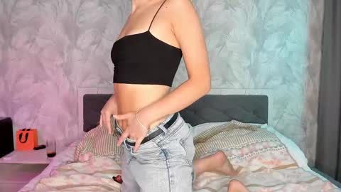 Snapshot of elysia_xo chatting on September 13, 9:25 pm Elysia online show from September 13, 9:25 pm