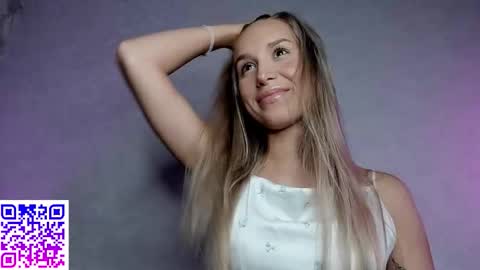 Snapshot of elysia_xo chatting on October 3, 7:55 pm Elysia online show from October 3, 7:55 pm