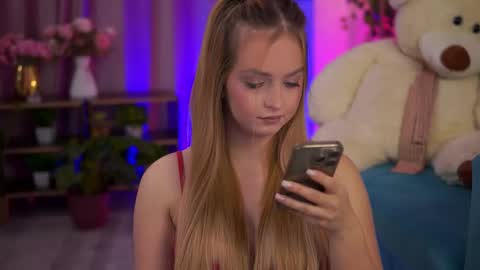 Elyssa online show from January 13, 7:30 pm