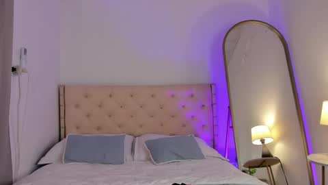 Snapshot of elza_fuentes01 chatting on June 1, 7:26 pm Michelle online show from June 1, 7:26 pm