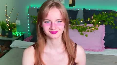 Snapshot of elza_hofffman chatting on June 27, 6:13 pm Chloyka online show from June 27, 6:13 pm
