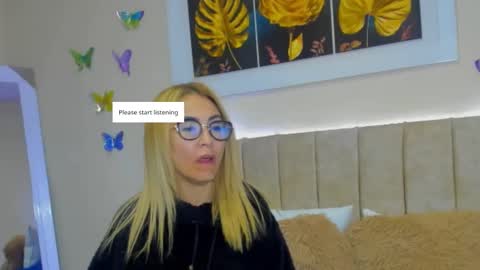 Snapshot of ema_garciaa chatting on September 23, 2:42 pm ema garcia online show from September 23, 2:42 pm