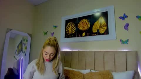 Snapshot of ema_garciaa chatting on September 28, 10:42 am ema garcia online show from September 28, 10:42 am