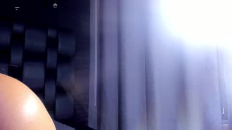 ema_grey1 online show from September 14, 10:09 pm