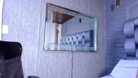 ema_grey1 online show from October 29, 5:47 pm