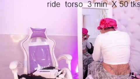 Ema Lambert  online show from April 18, 11:36 am